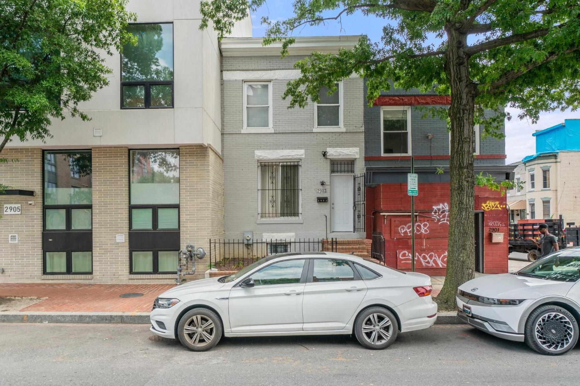 Unit # 1 - Right Next To Howard University Washington Exterior photo